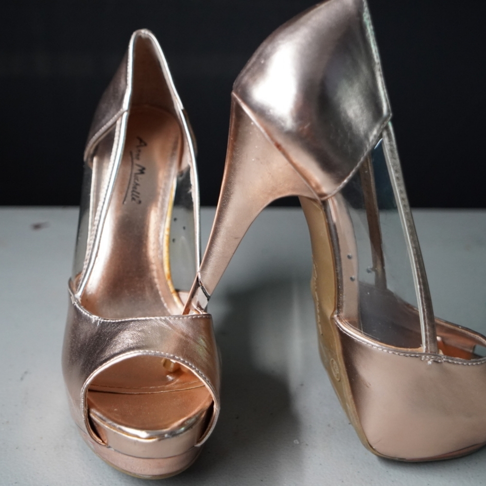 Anne Michelle heels